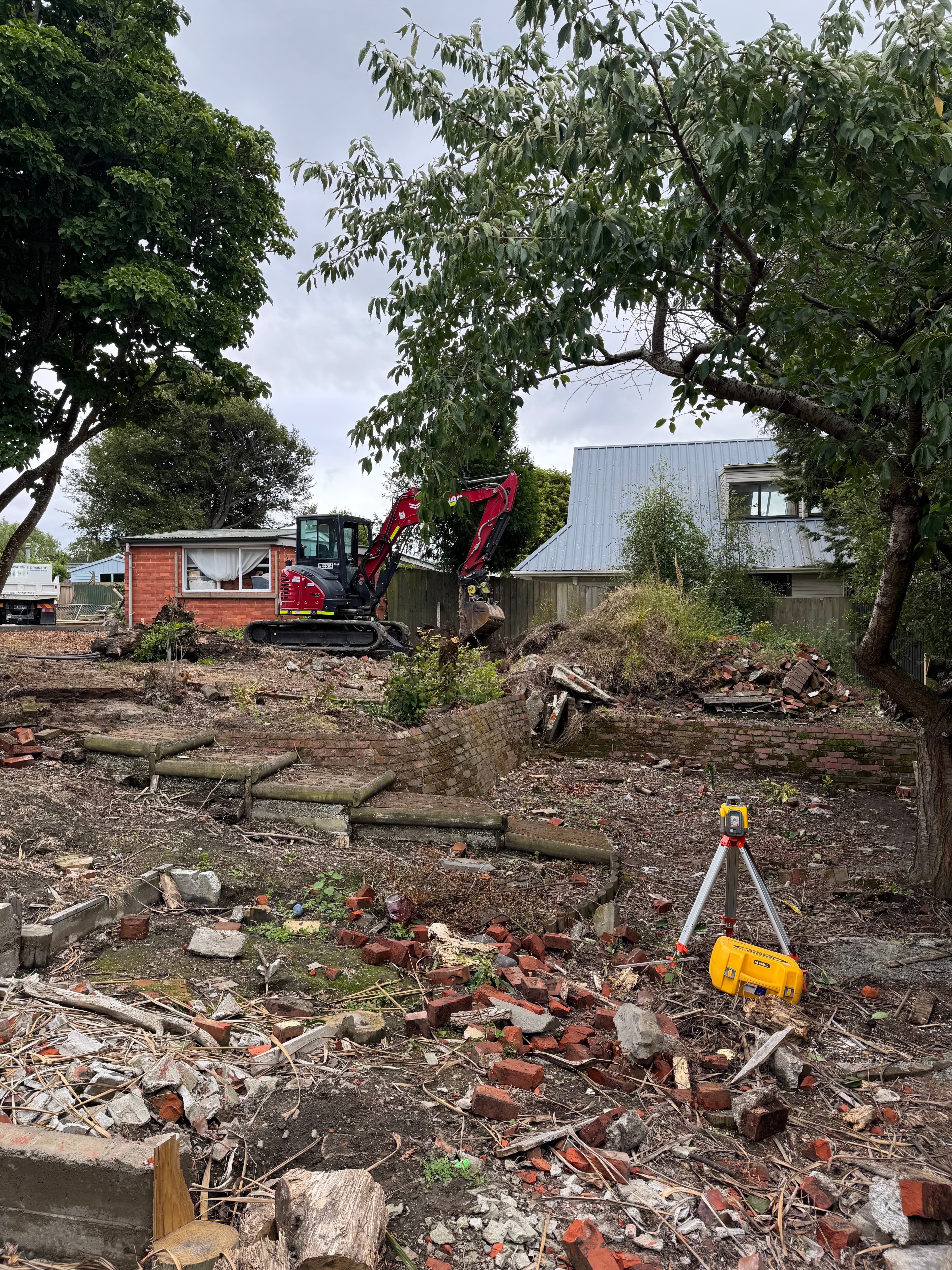 Site scrapes • Yard clearing